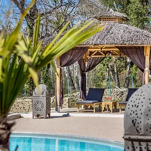 El Sama-in Jacuzzi Et Piscine Chauffée LʼIsle-sur-la-Sorgue